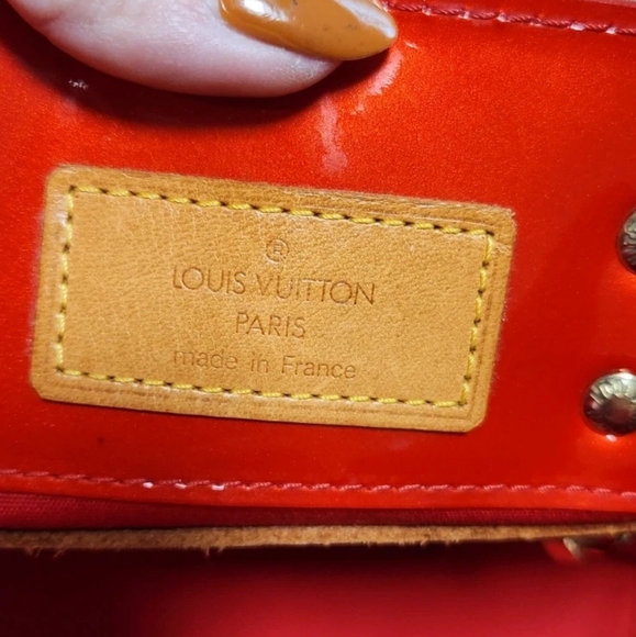Louis Vuitton Monogram Vernis Reade PM - Picture 9 of 10